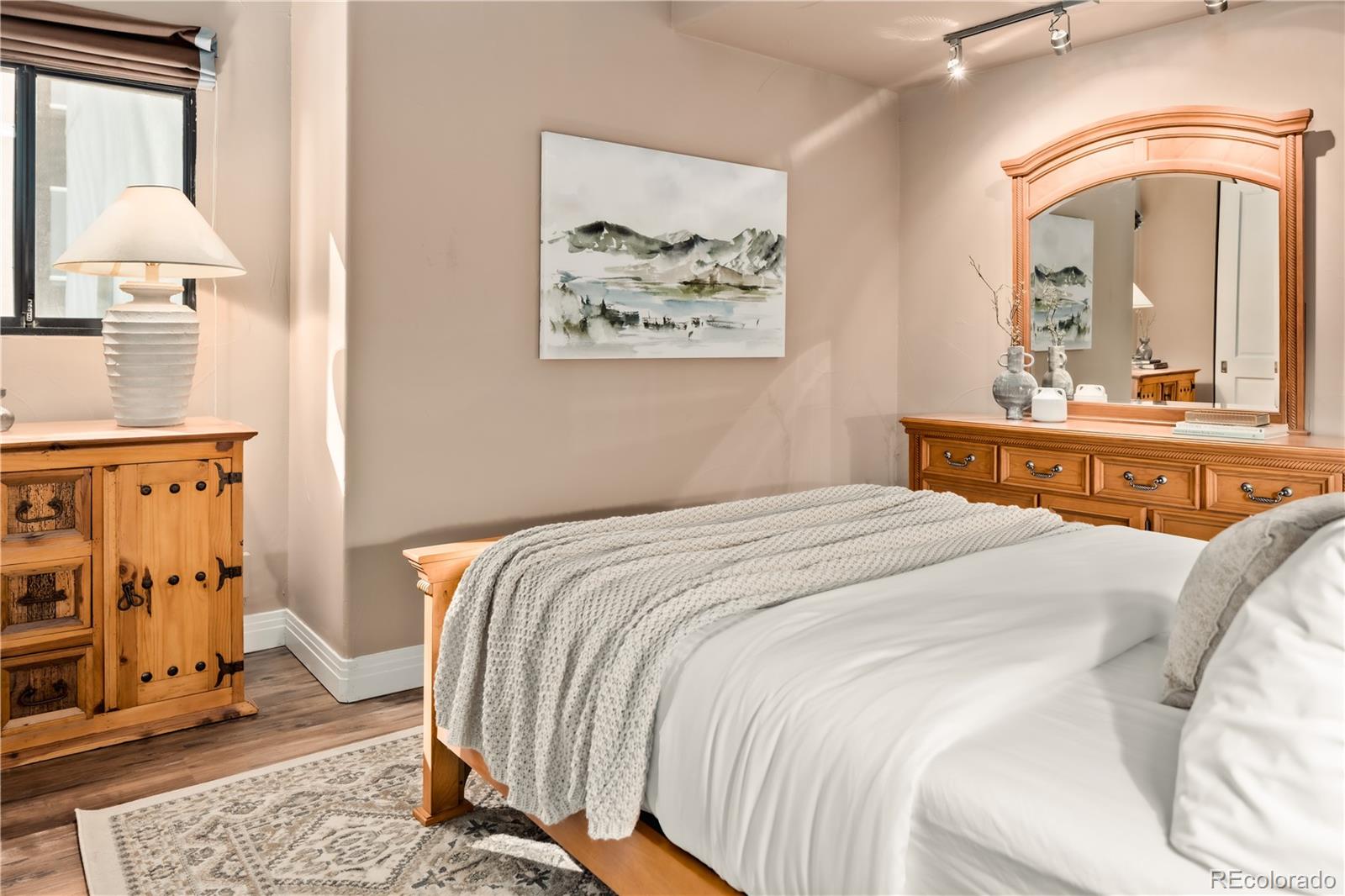 MLS Image #16 for 1777  larimer street,denver, Colorado
