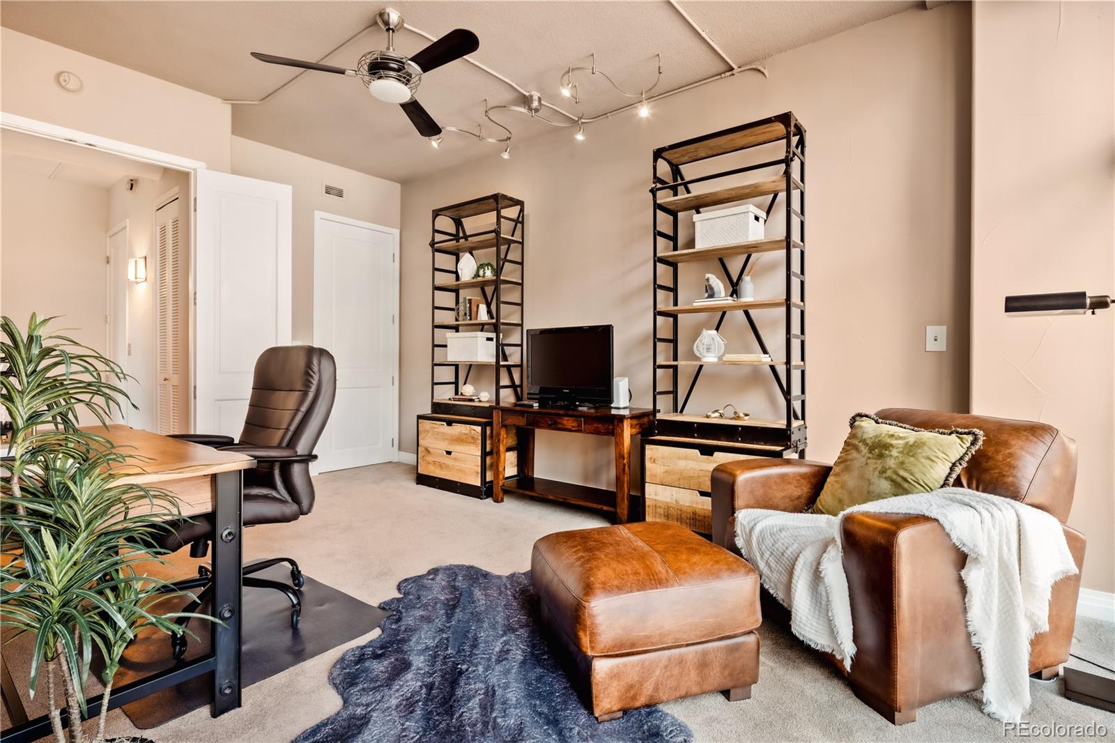 MLS Image #24 for 1777  larimer street,denver, Colorado