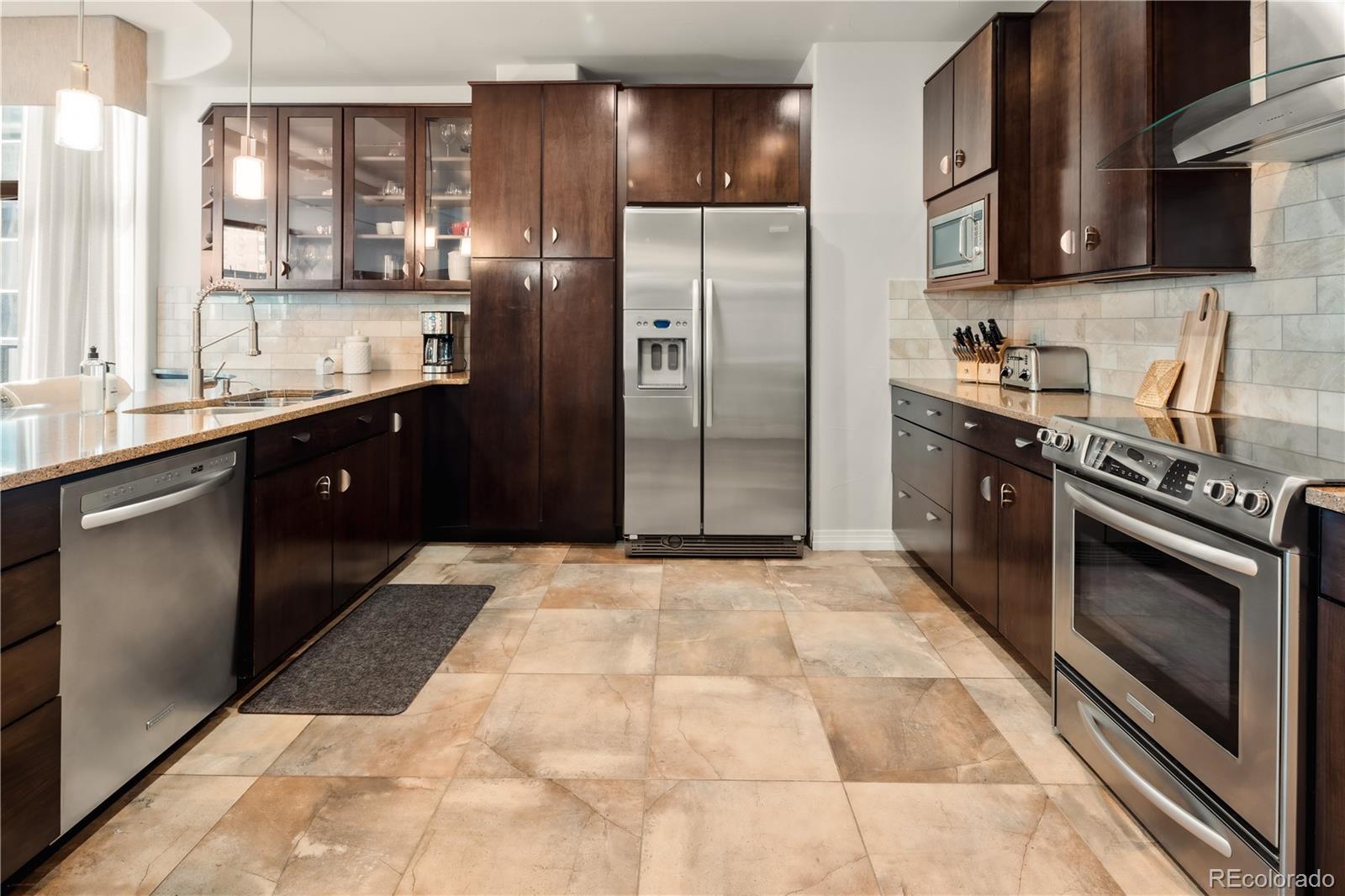 MLS Image #5 for 1777  larimer street,denver, Colorado