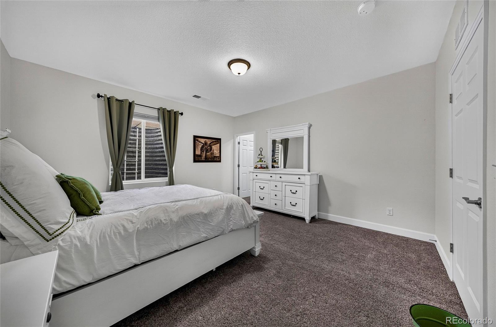 MLS Image #30 for 7413  rim bluff lane,colorado springs, Colorado