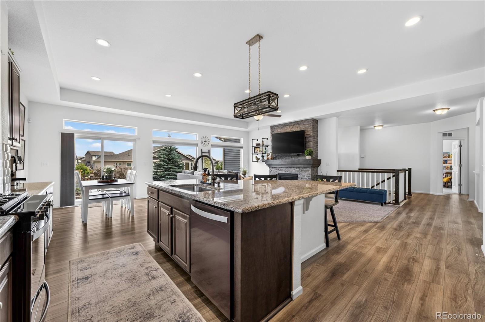 MLS Image #6 for 7413  rim bluff lane,colorado springs, Colorado