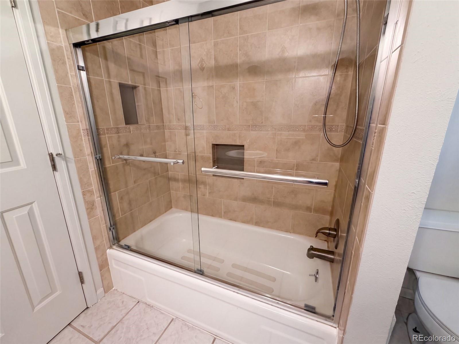MLS Image #26 for 7447 s ames court,littleton, Colorado