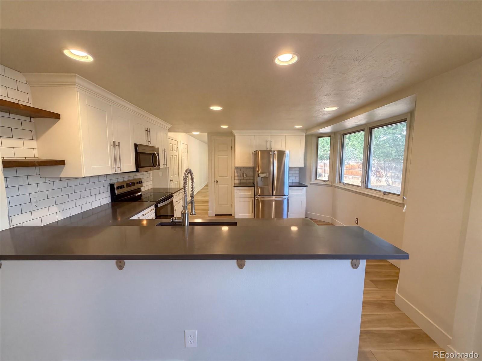 MLS Image #6 for 7447 s ames court,littleton, Colorado