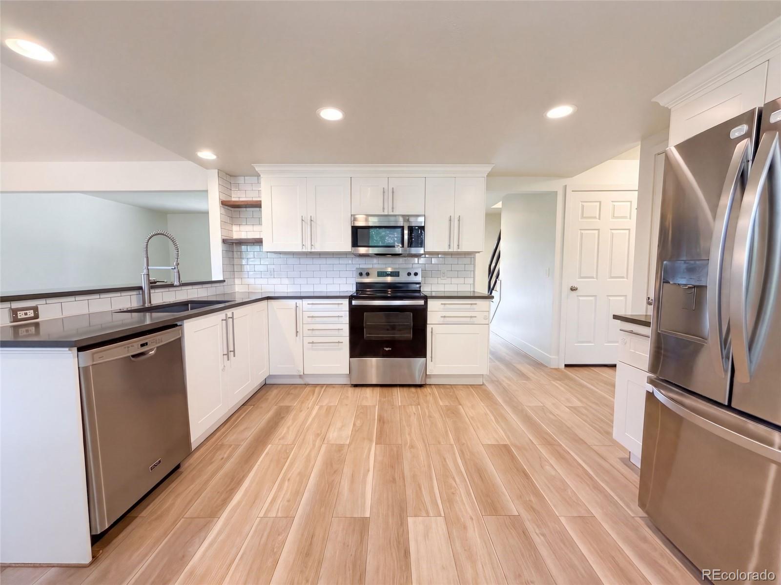 MLS Image #8 for 7447 s ames court,littleton, Colorado
