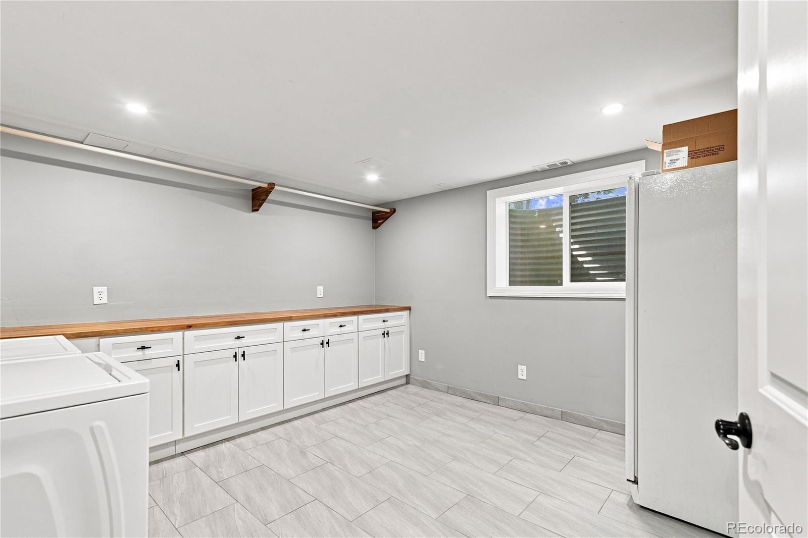 MLS Image #29 for 1554 s flower court,denver, Colorado