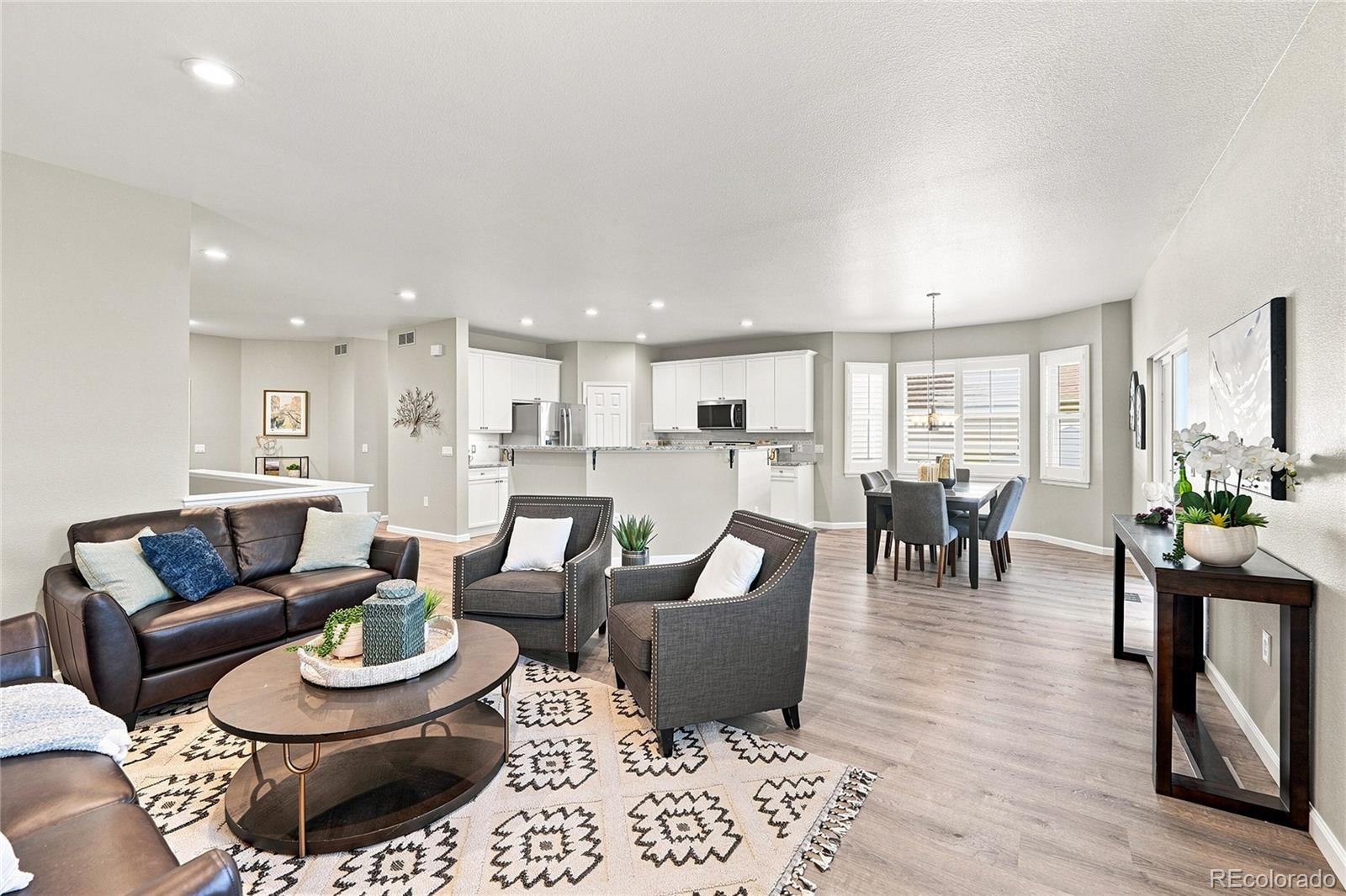 MLS Image #3 for 23410 e moraine place,aurora, Colorado