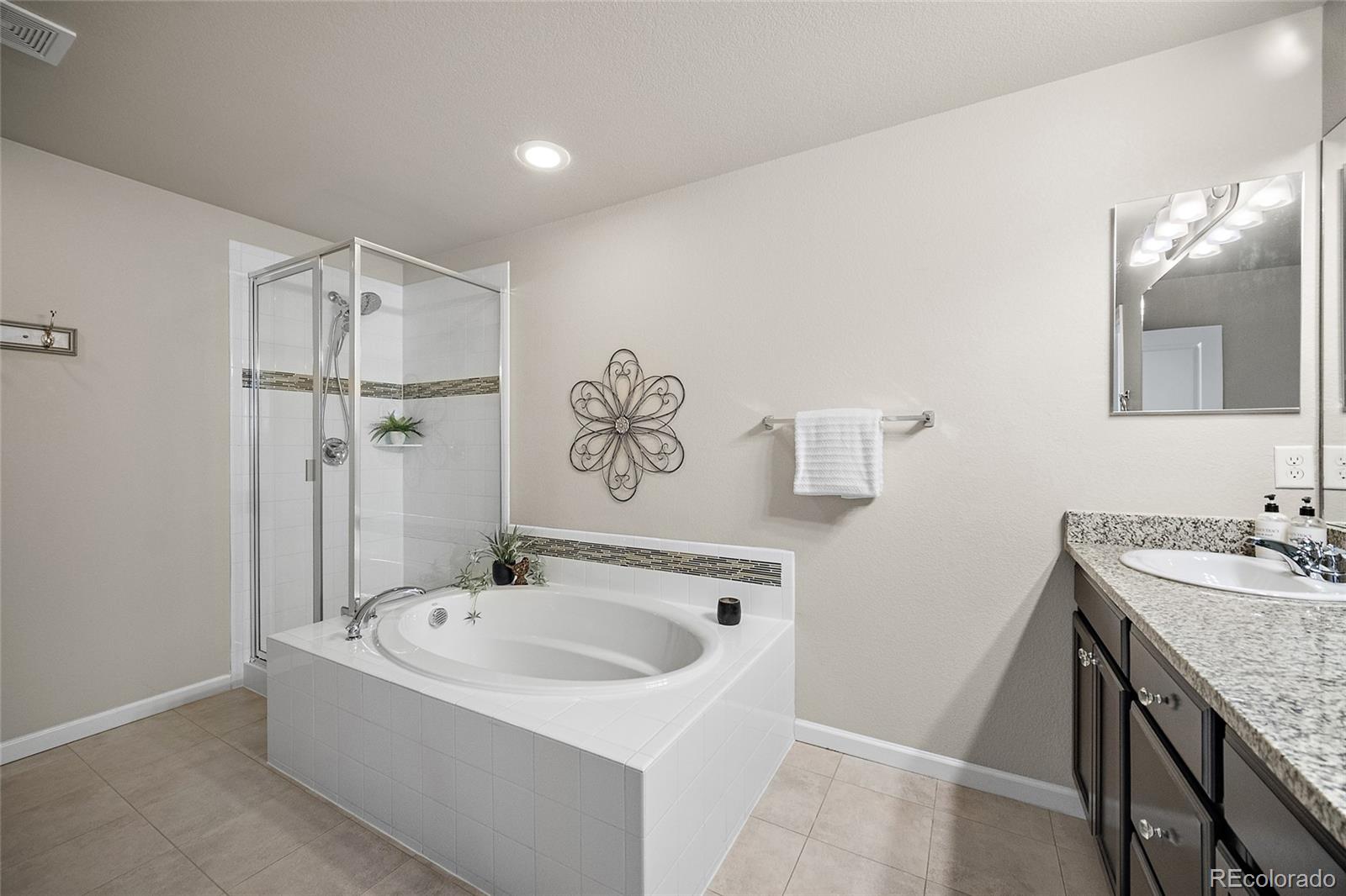 MLS Image #20 for 1758 s buchanan circle,aurora, Colorado