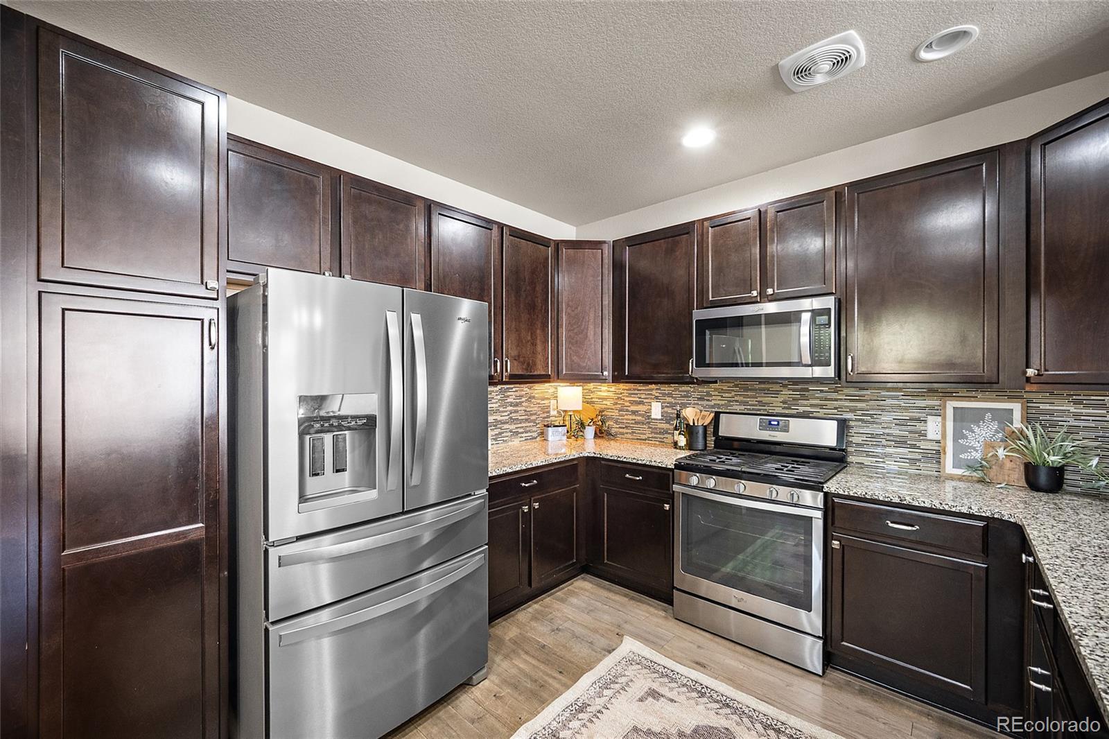 MLS Image #3 for 1758 s buchanan circle,aurora, Colorado