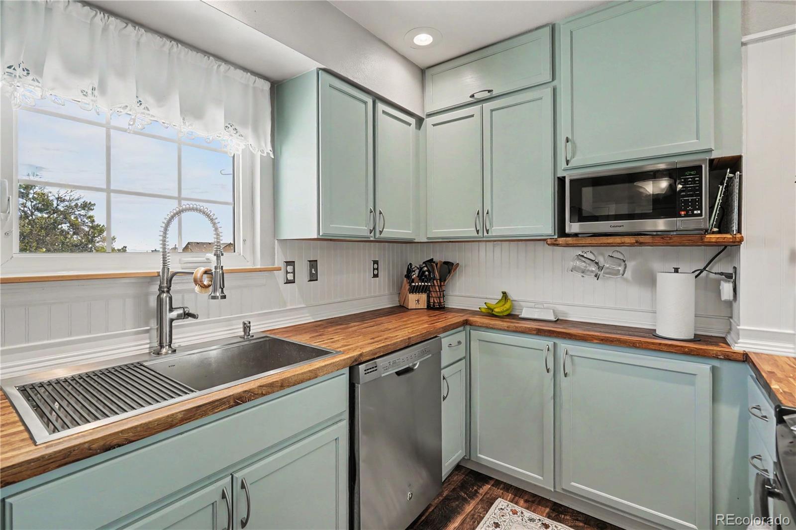 MLS Image #10 for 9609  gilpin street,denver, Colorado
