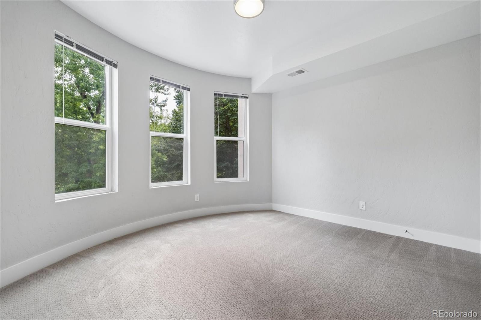 MLS Image #11 for 2259 s high street ,denver, Colorado