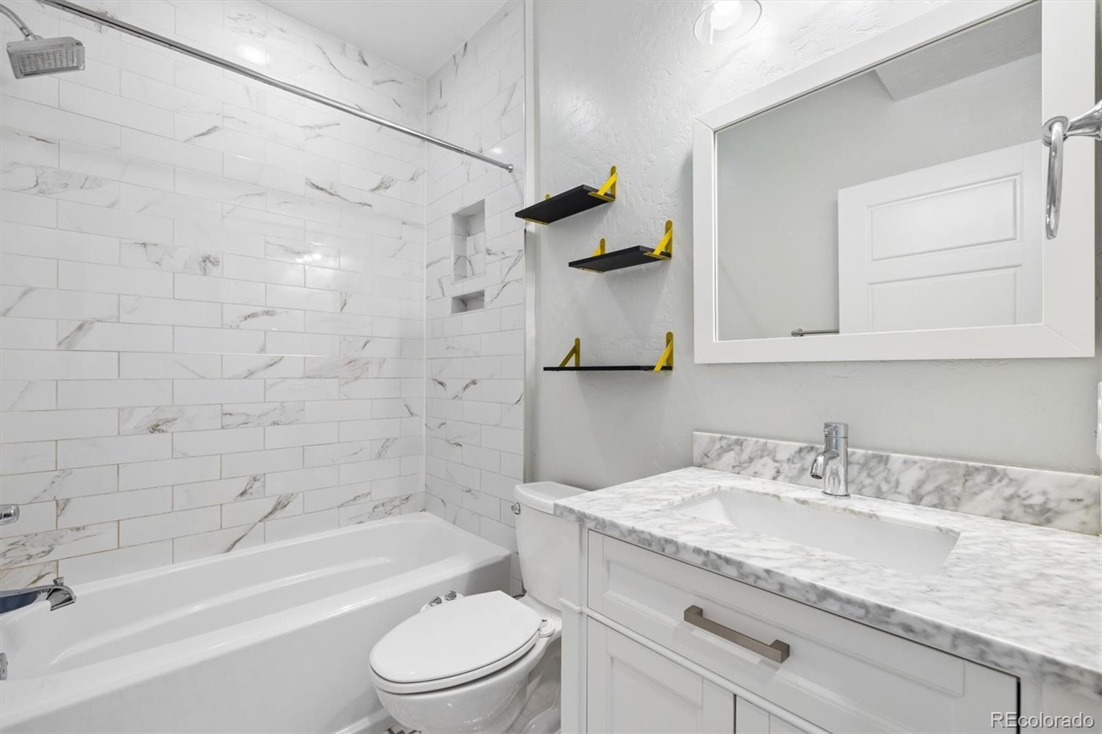 MLS Image #12 for 2259 s high street ,denver, Colorado