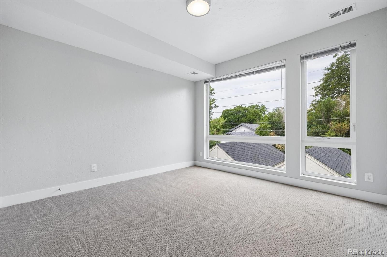 MLS Image #14 for 2259 s high street ,denver, Colorado