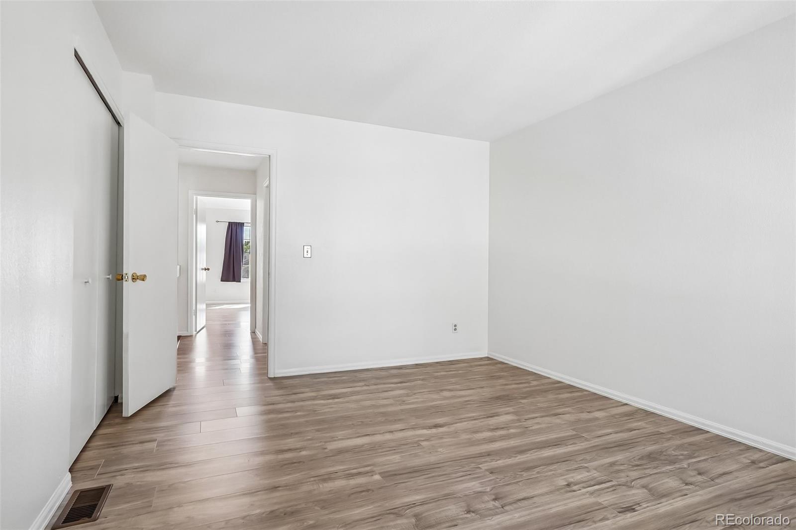 MLS Image #9 for 1818 s quebec way 5-2,denver, Colorado