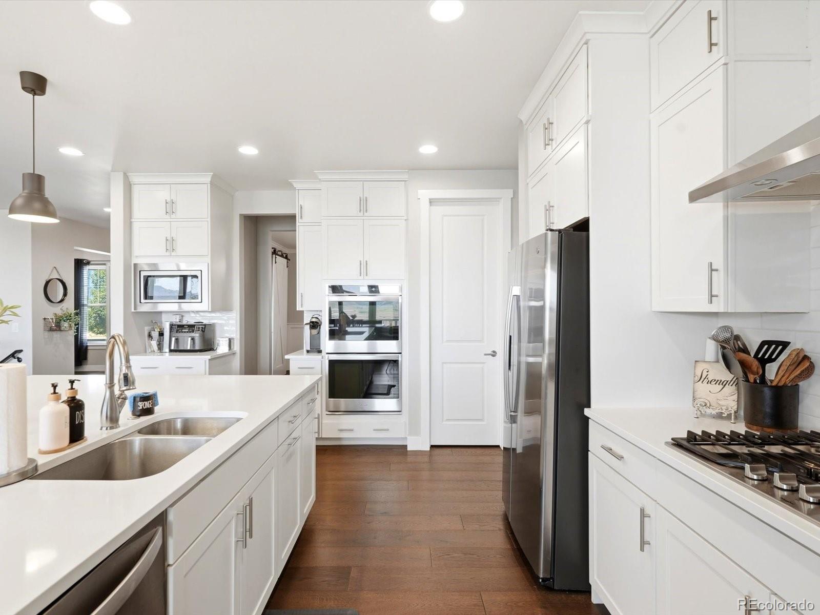 MLS Image #18 for 18582 w 87th avenue,arvada, Colorado