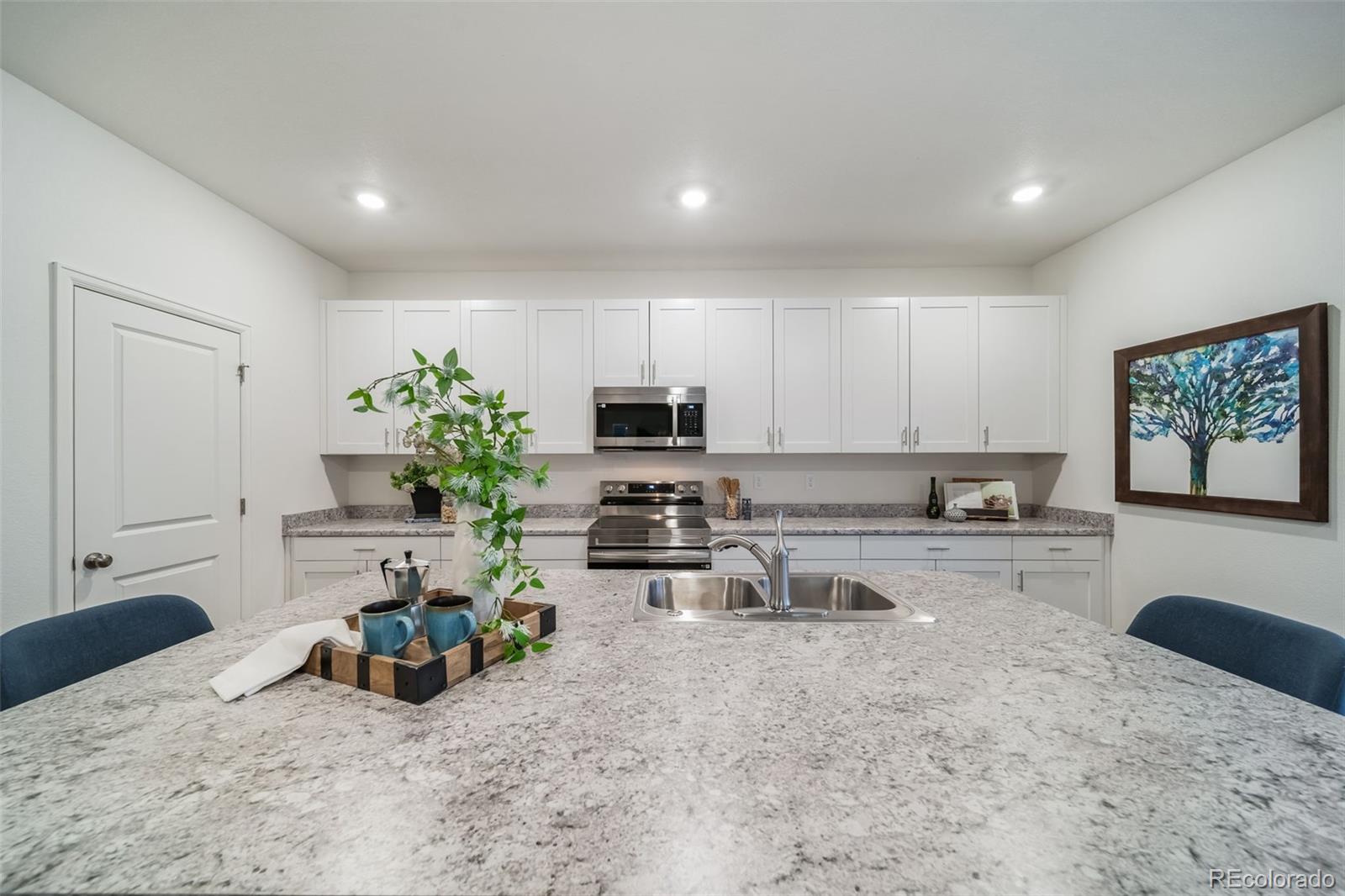 MLS Image #3 for 4715  hauler lane,commerce city, Colorado