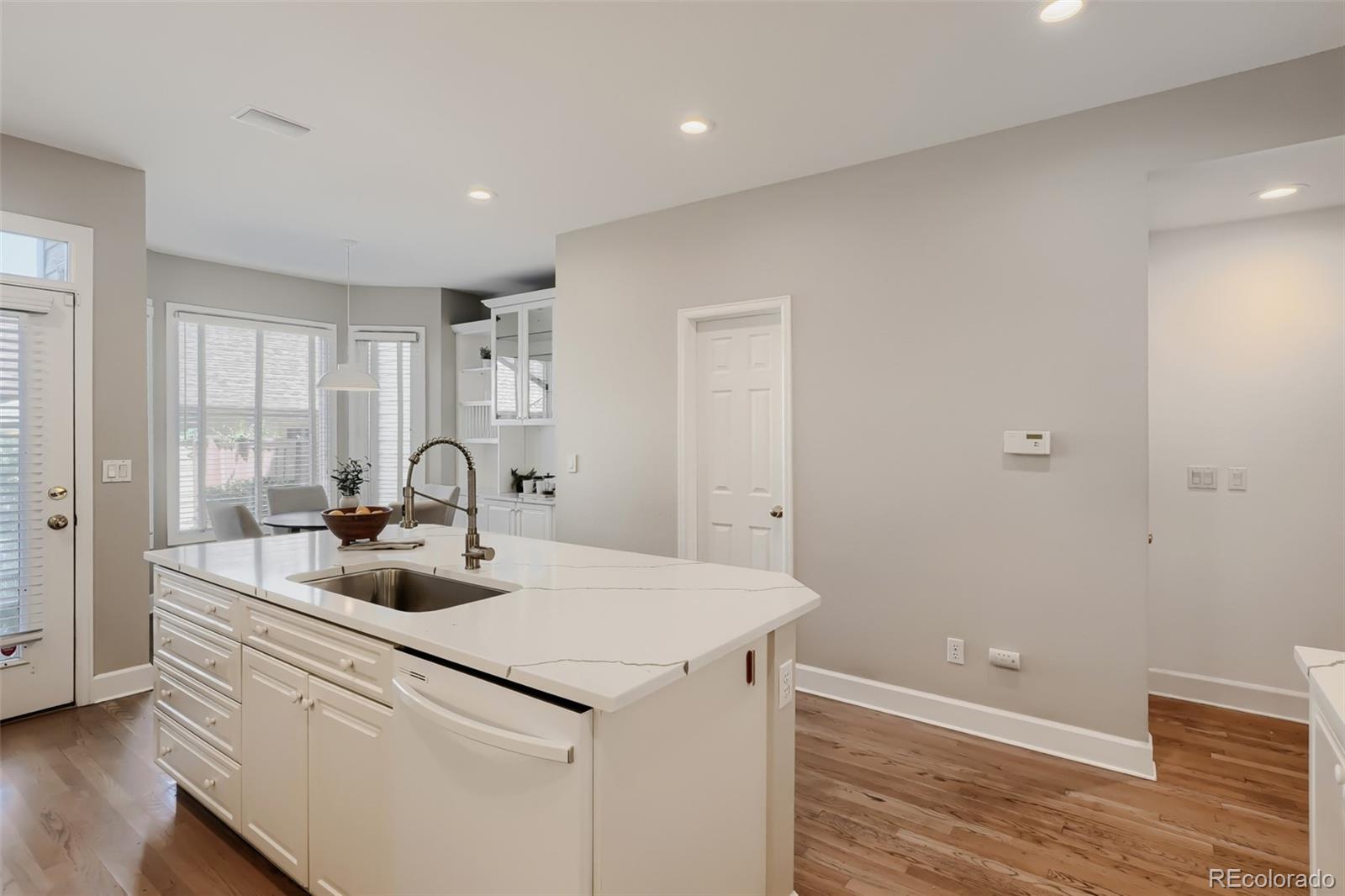 MLS Image #10 for 123 s garfield street,denver, Colorado