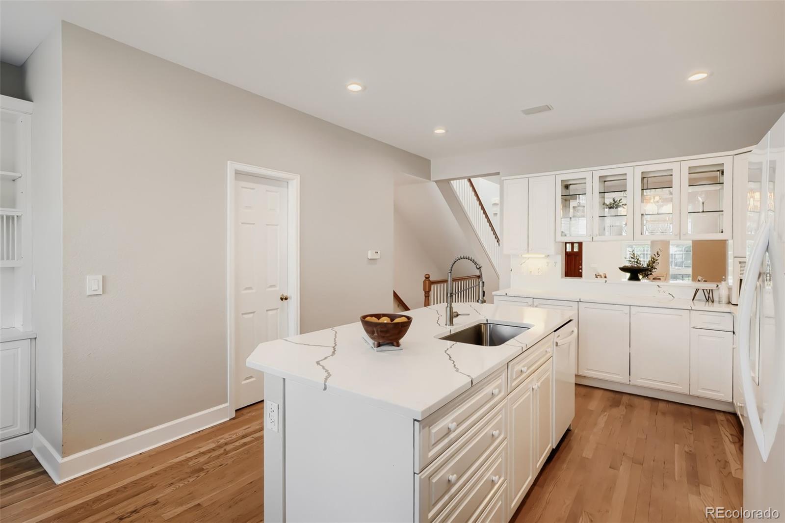 MLS Image #11 for 123 s garfield street,denver, Colorado