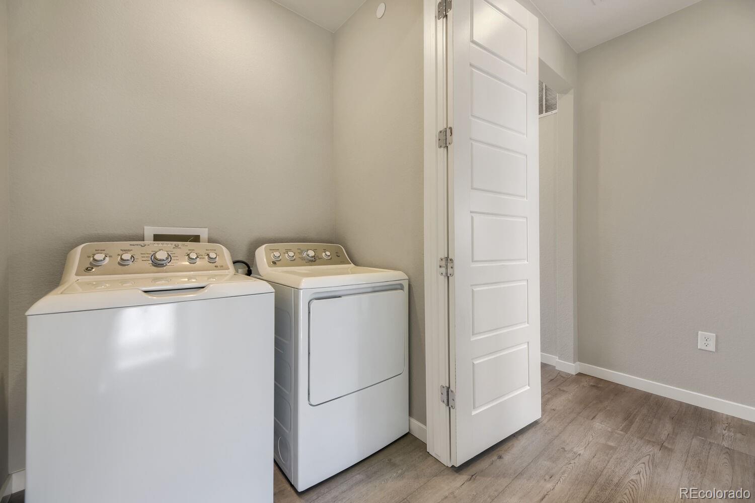 MLS Image #15 for 5051 s queen court,littleton, Colorado