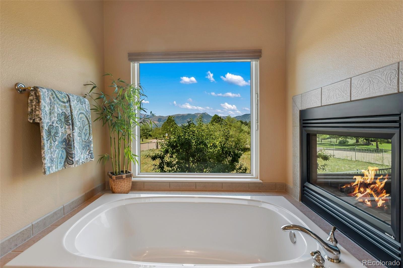 MLS Image #24 for 2424  willow glen drive,colorado springs, Colorado