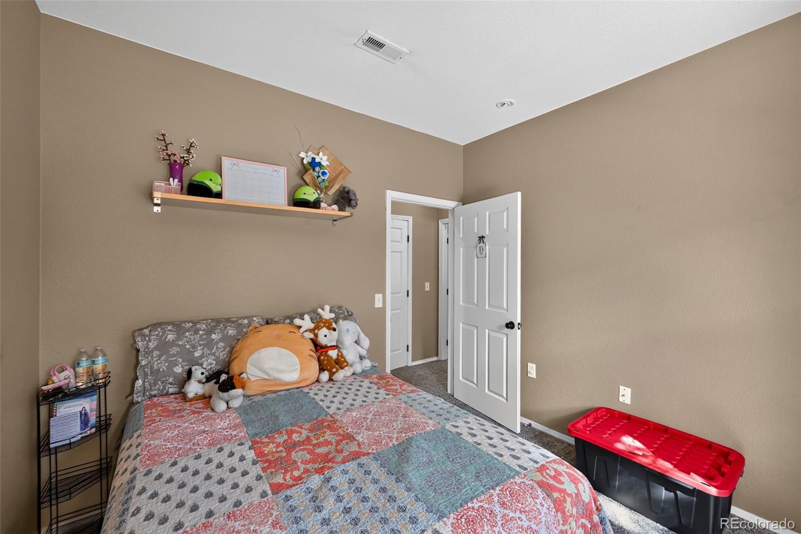 MLS Image #13 for 6714 s winnipeg circle,aurora, Colorado