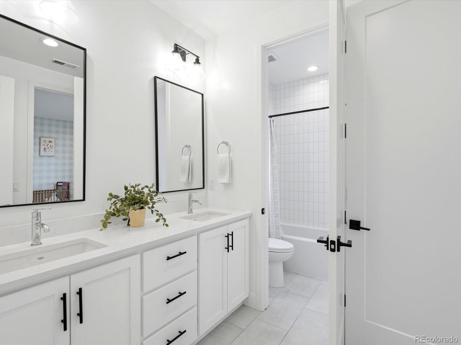 MLS Image #16 for 3922  osage street,denver, Colorado