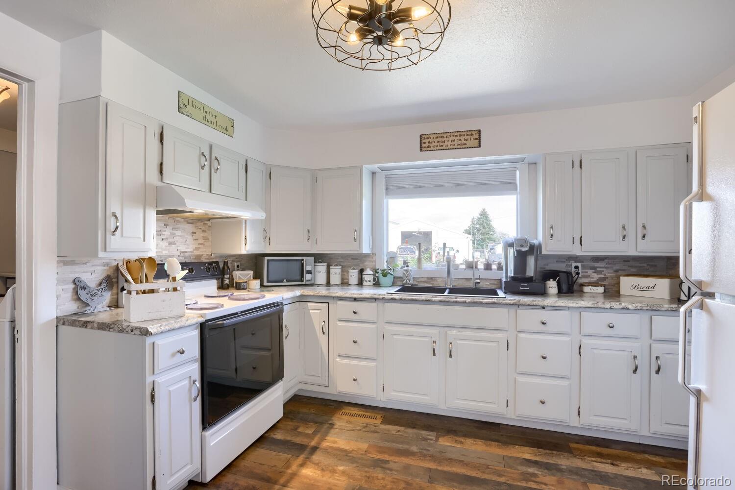 MLS Image #9 for 683  2nd street,nunn, Colorado