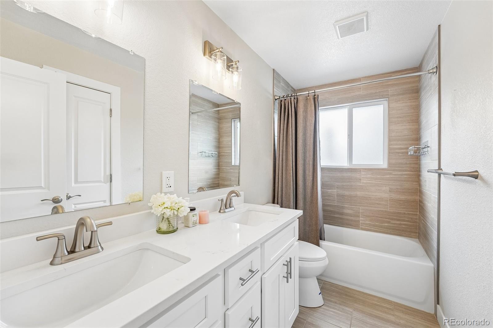 MLS Image #14 for 3521 w mountain road,englewood, Colorado