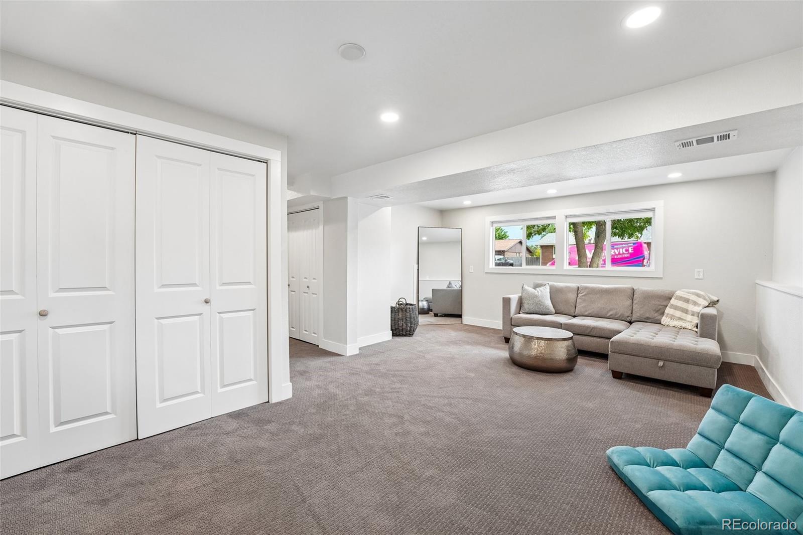 MLS Image #27 for 3521 w mountain road,englewood, Colorado