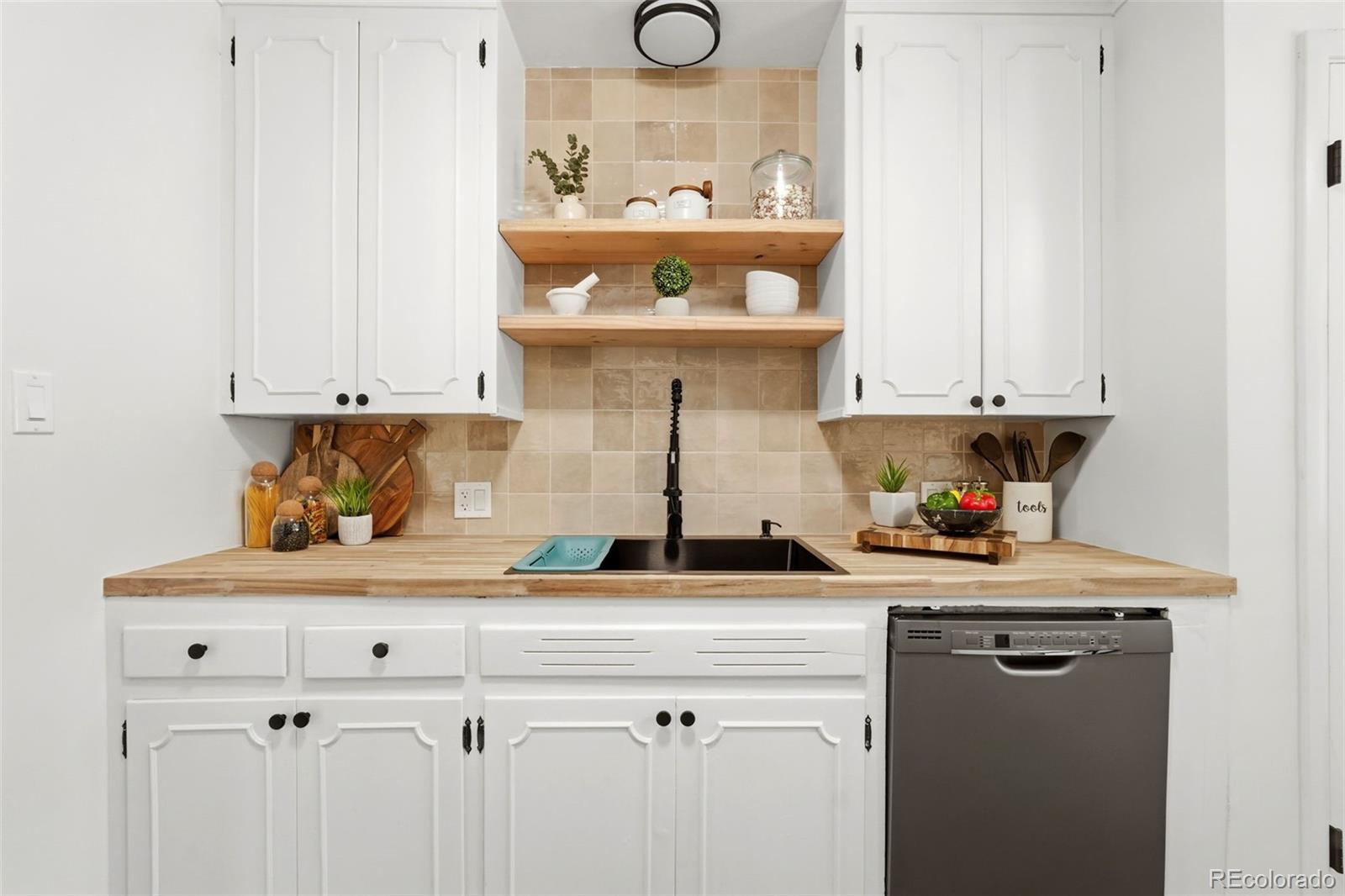 MLS Image #14 for 130 s chase street,denver, Colorado