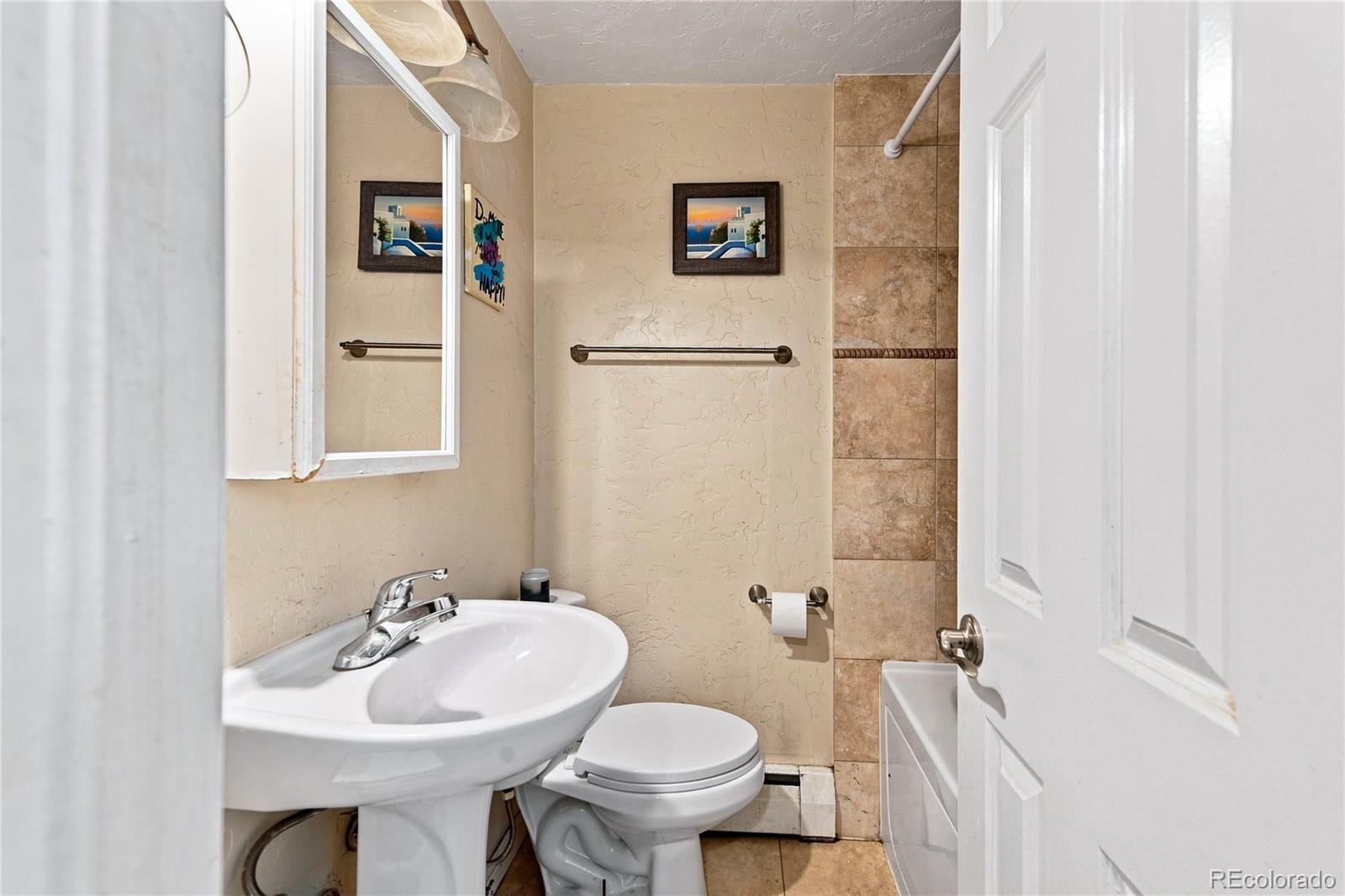 MLS Image #10 for 1243  vine street,denver, Colorado
