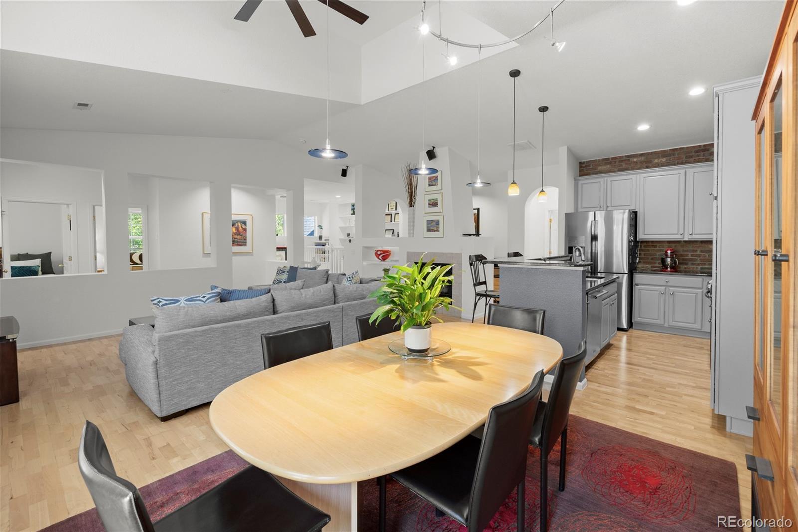 MLS Image #17 for 8108 e 28th place,denver, Colorado