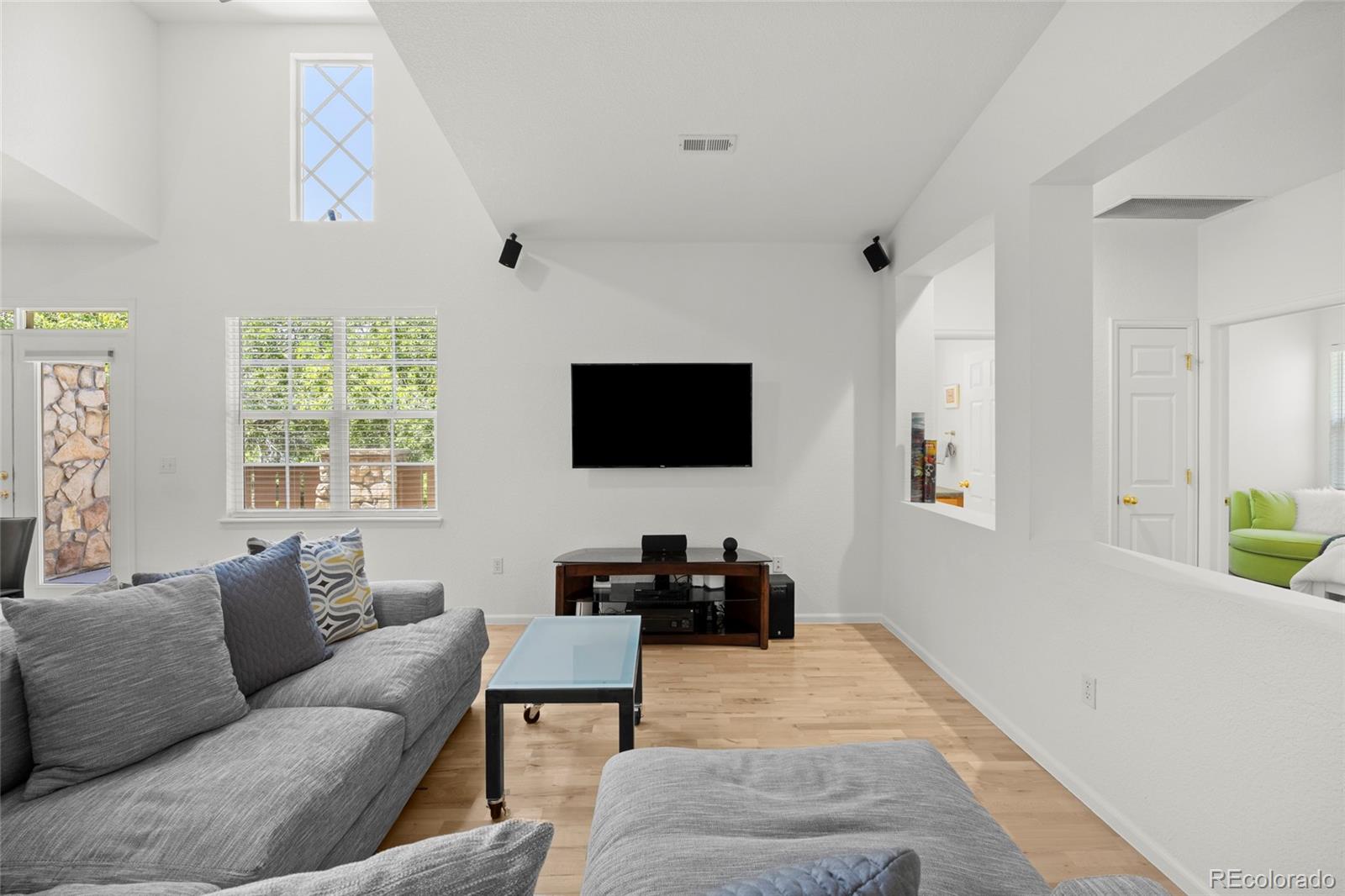 MLS Image #8 for 8108 e 28th place,denver, Colorado