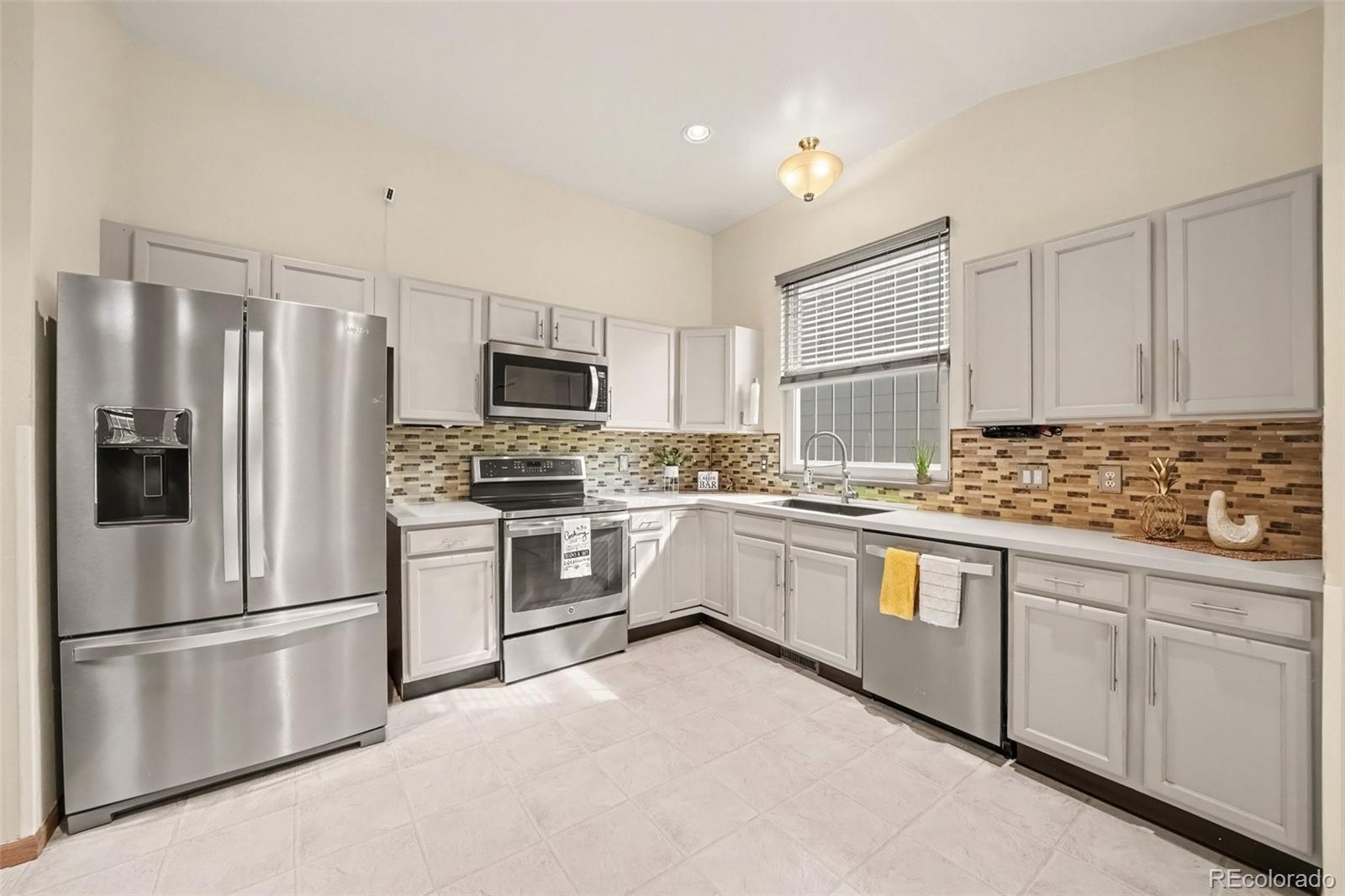 MLS Image #7 for 4095  solarglen drive,colorado springs, Colorado