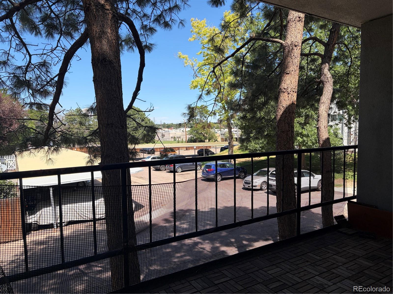 MLS Image #11 for 2325 s linden court,denver, Colorado