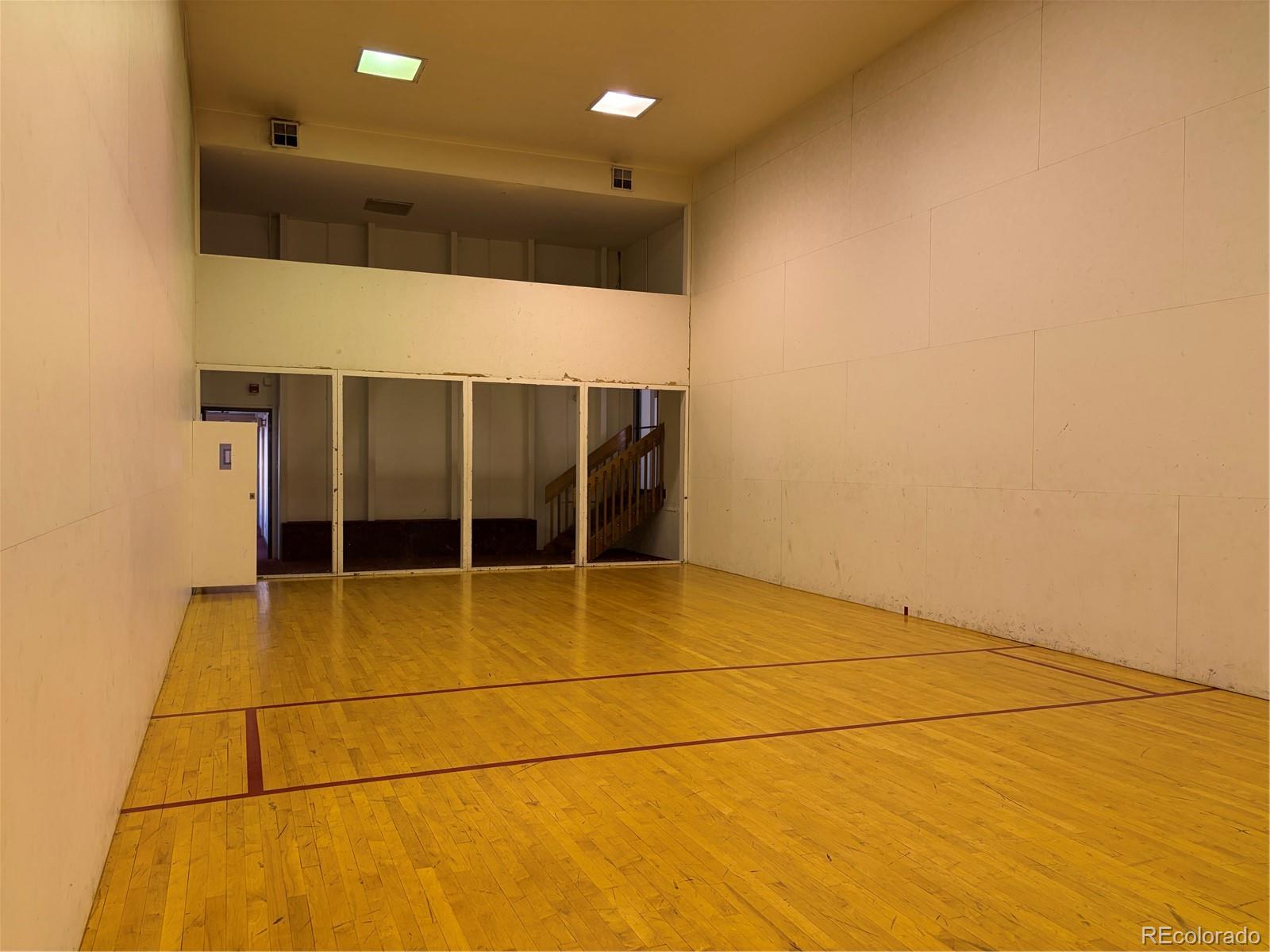 MLS Image #15 for 2325 s linden court,denver, Colorado