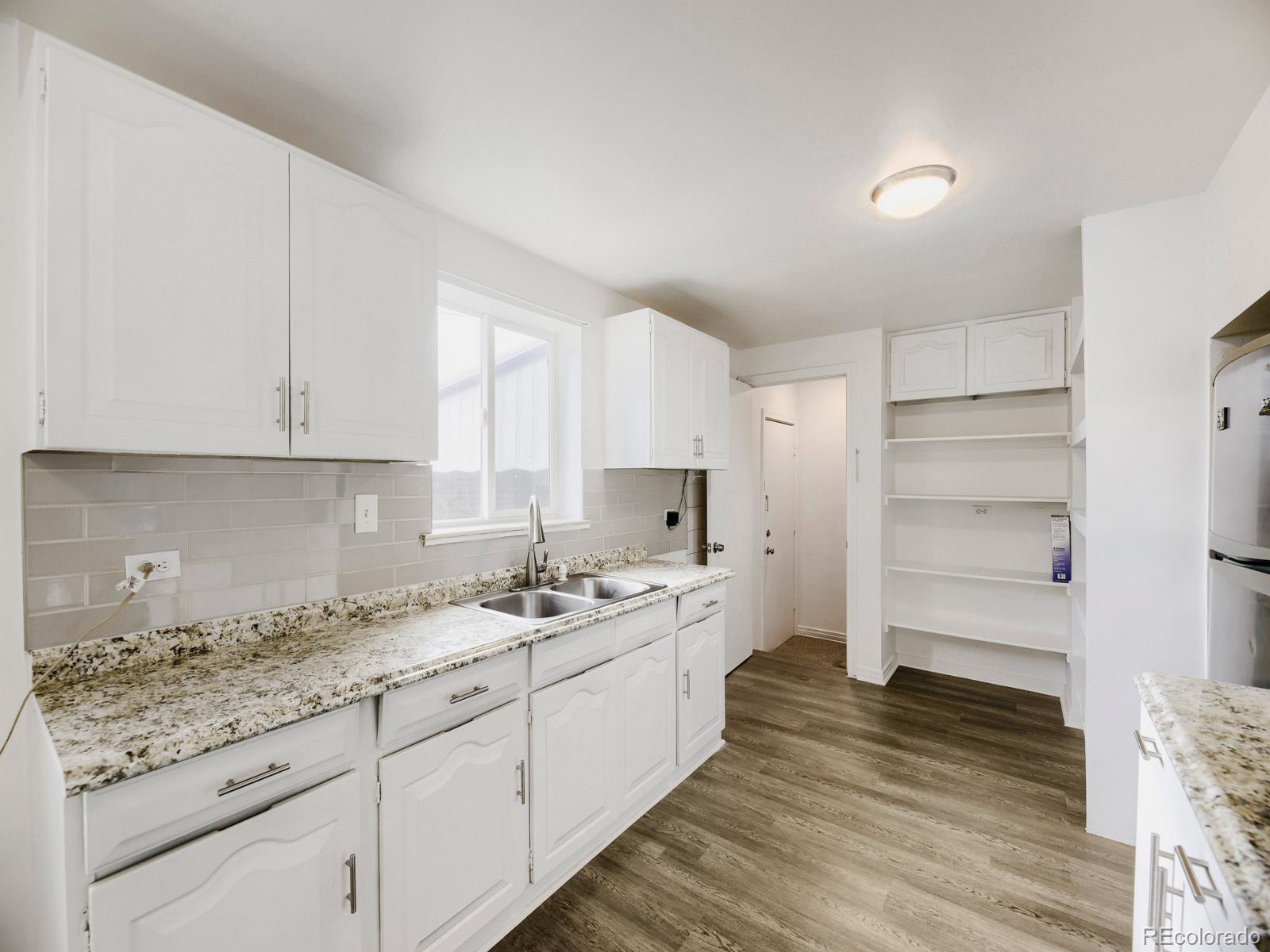MLS Image #22 for 2551 w arkansas avenue,denver, Colorado