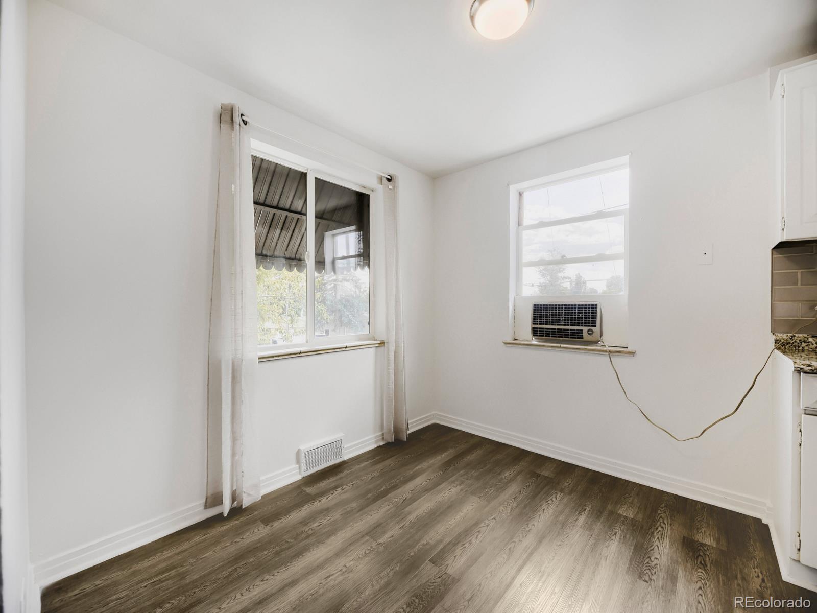 MLS Image #23 for 2551 w arkansas avenue,denver, Colorado