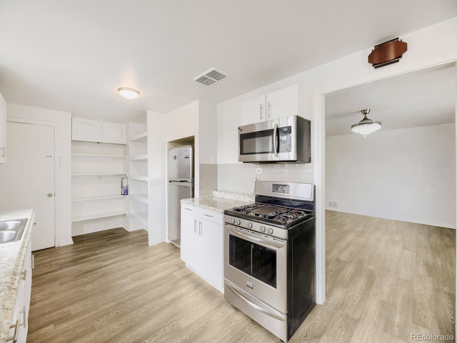 MLS Image #9 for 2551 w arkansas avenue,denver, Colorado