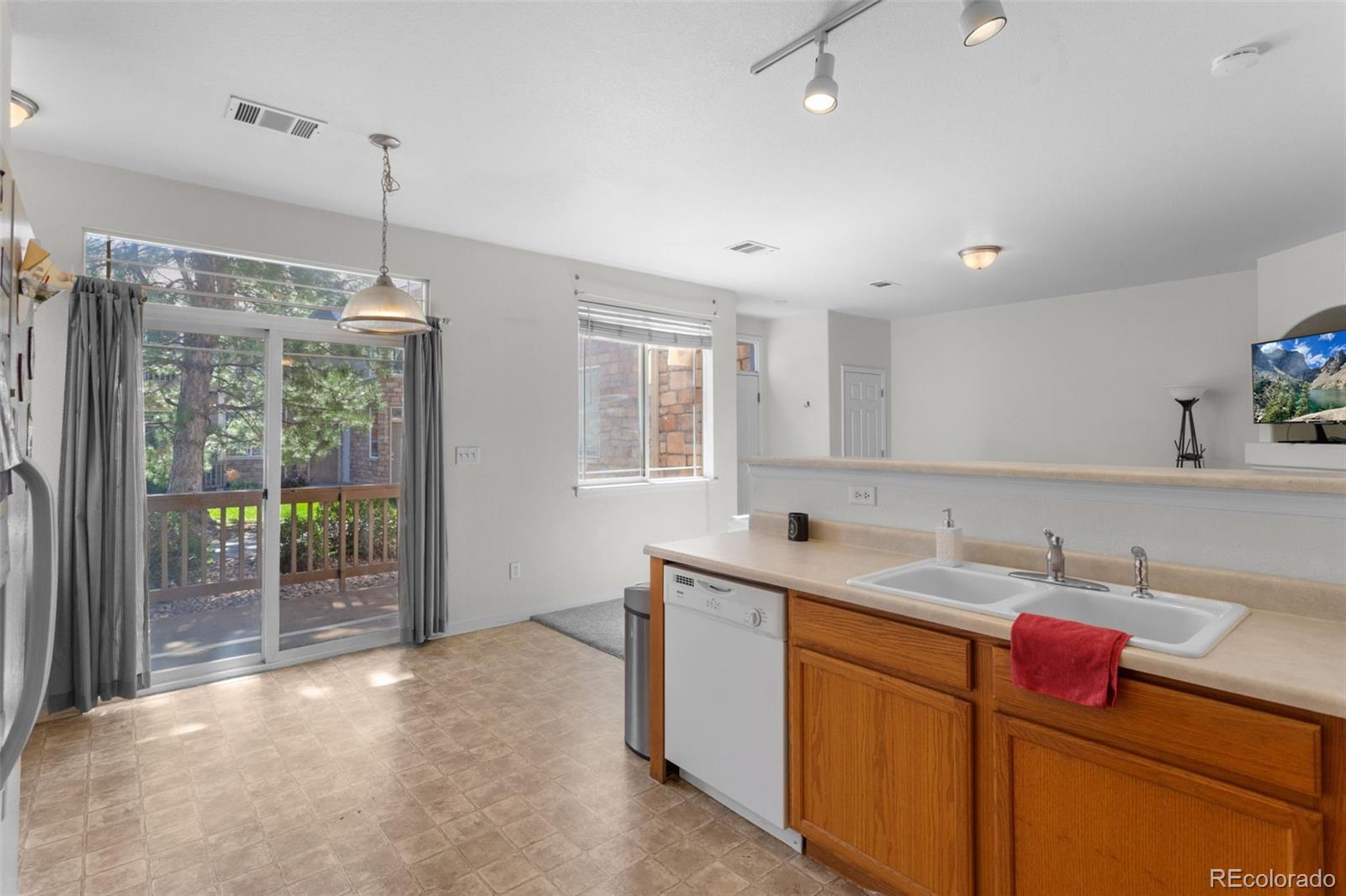 MLS Image #11 for 5551  29th street,greeley, Colorado
