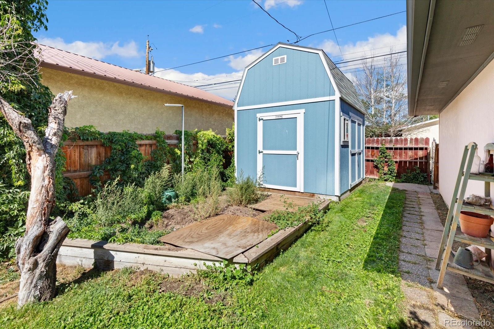 MLS Image #14 for 924  e street,salida, Colorado