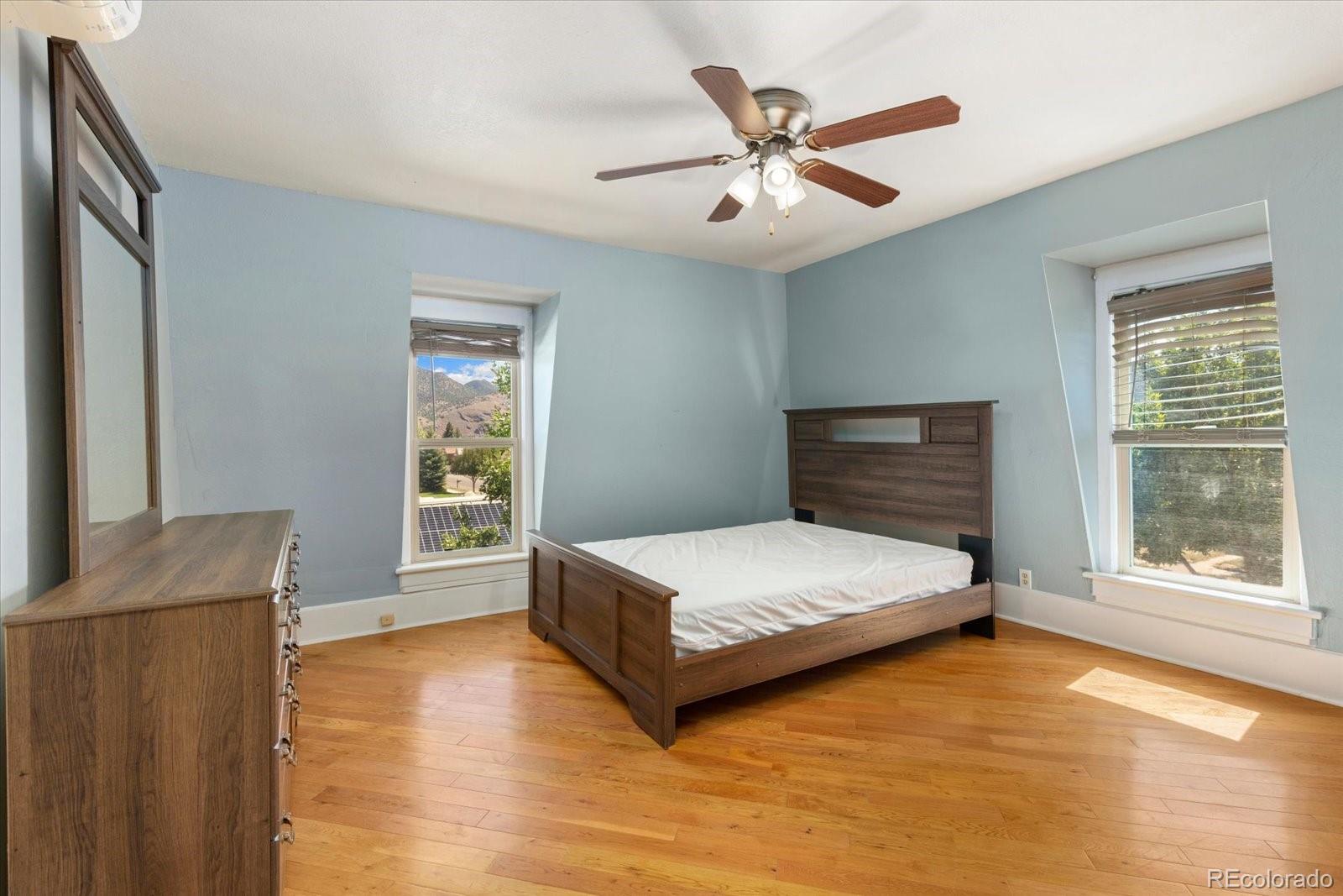 MLS Image #38 for 924  e street,salida, Colorado