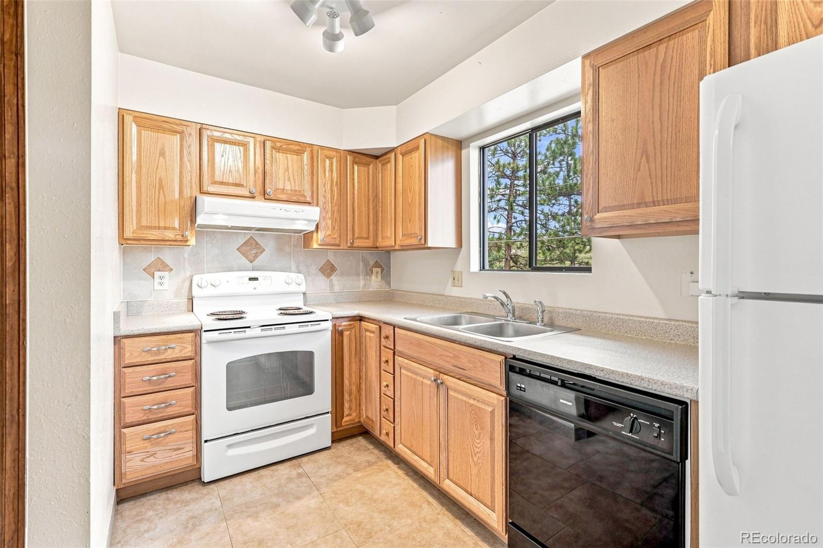 MLS Image #6 for 26222 s end road,kittredge, Colorado