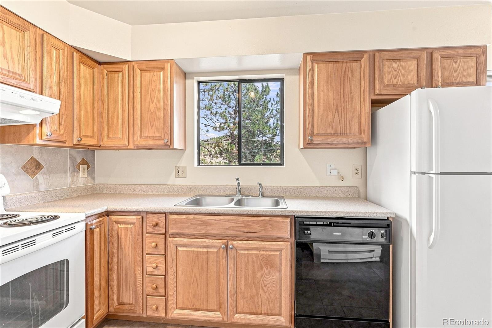 MLS Image #7 for 26222 s end road,kittredge, Colorado