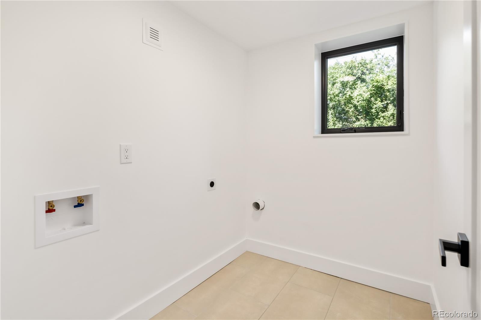 MLS Image #21 for 729 s hudson street,denver, Colorado