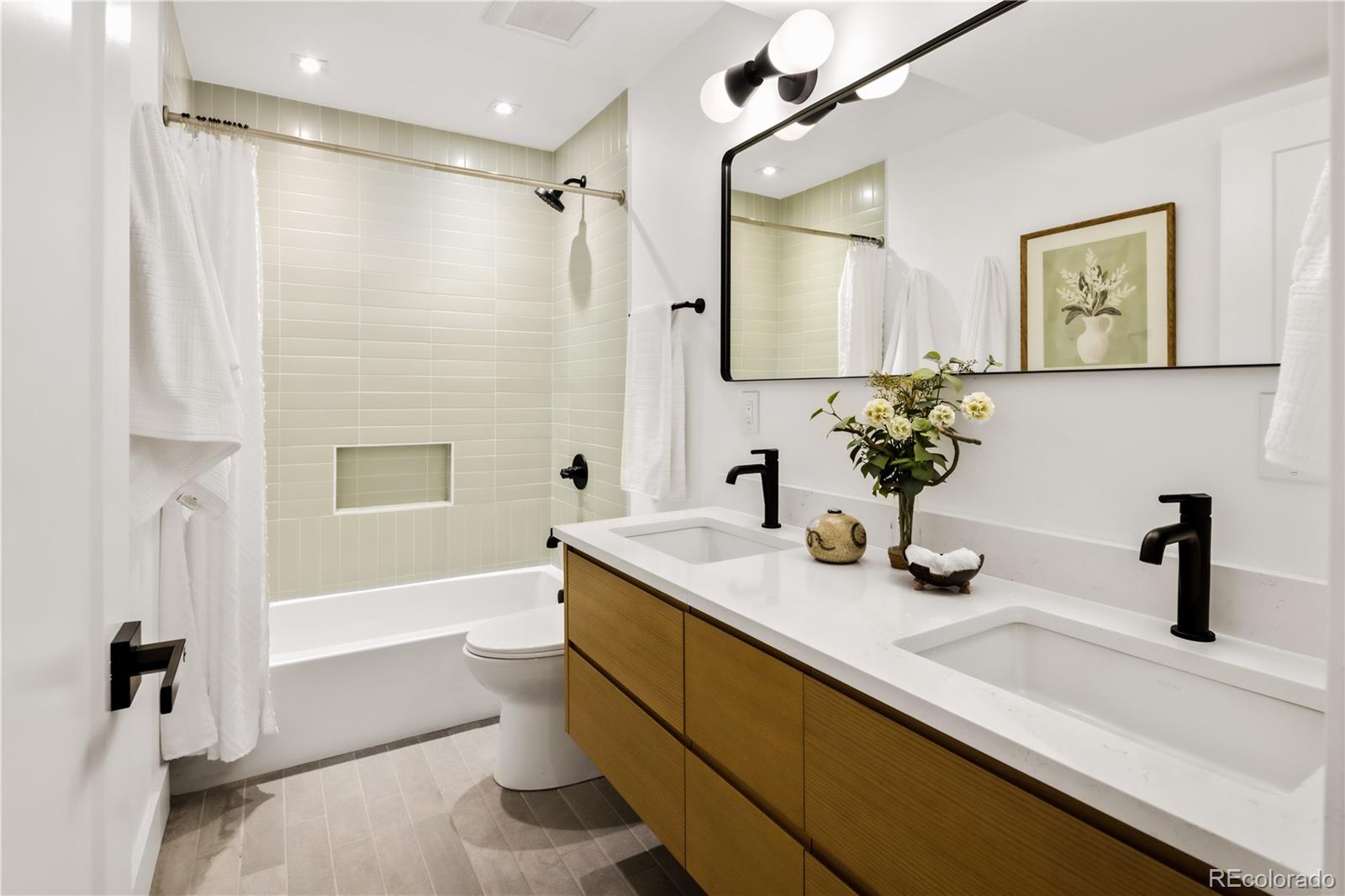MLS Image #23 for 729 s hudson street,denver, Colorado