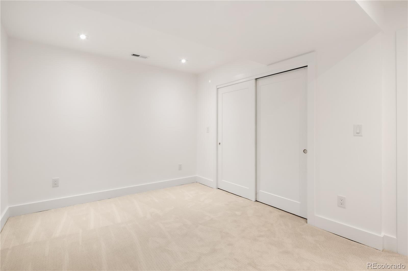 MLS Image #25 for 729 s hudson street,denver, Colorado