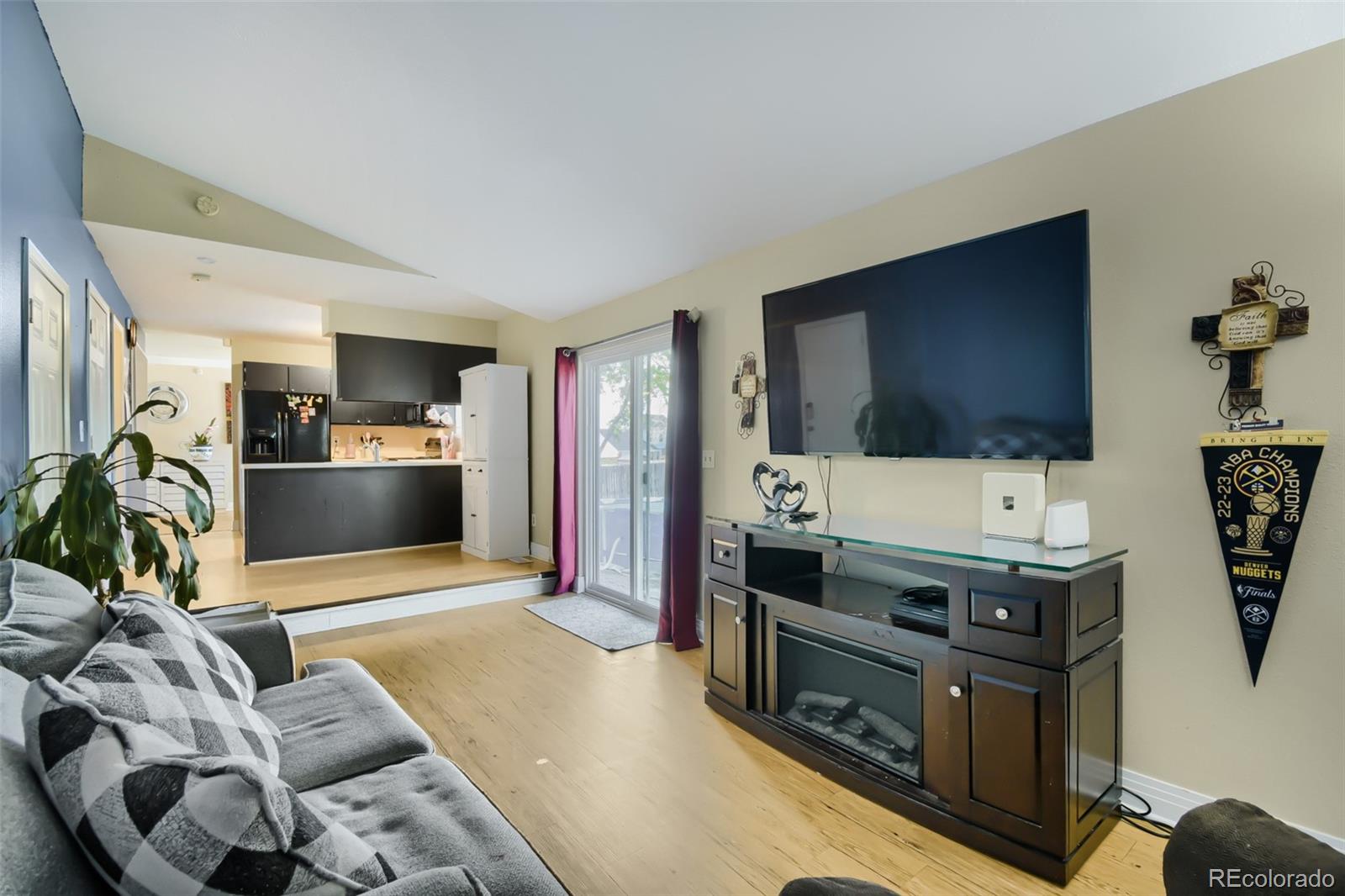 MLS Image #10 for 3720 e 99th way,denver, Colorado