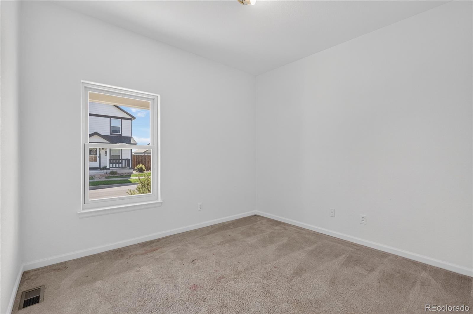MLS Image #10 for 2837  rose hill street,strasburg, Colorado