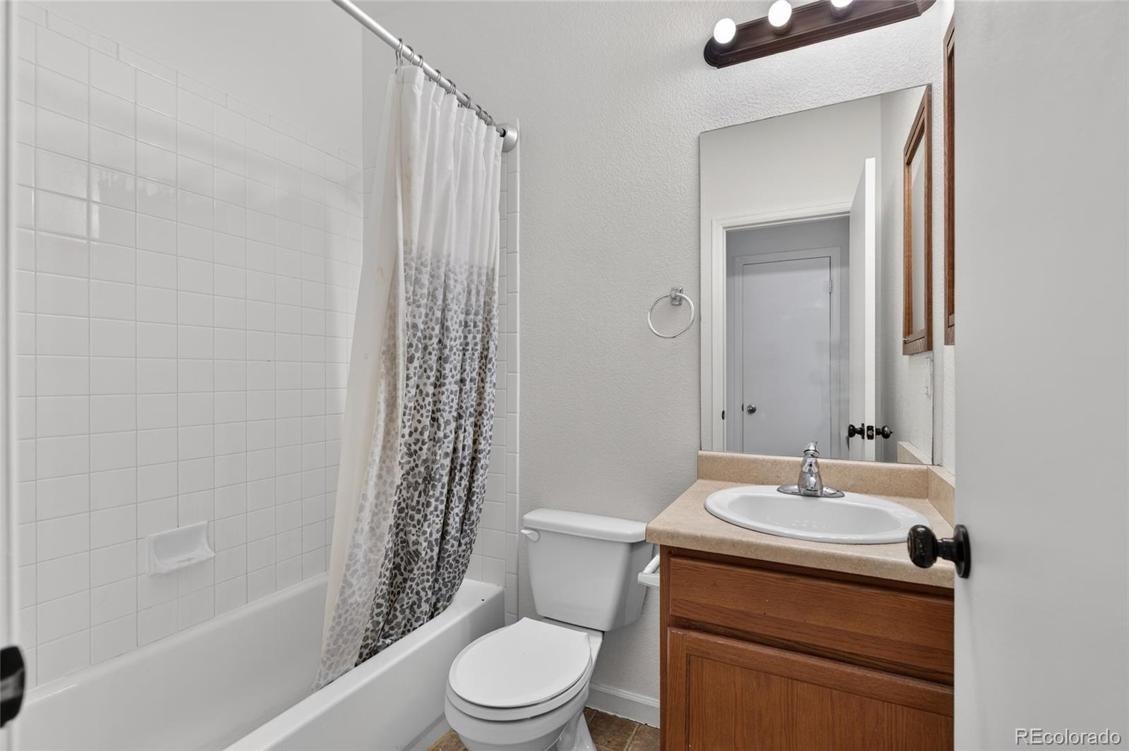 MLS Image #11 for 2837  rose hill street,strasburg, Colorado
