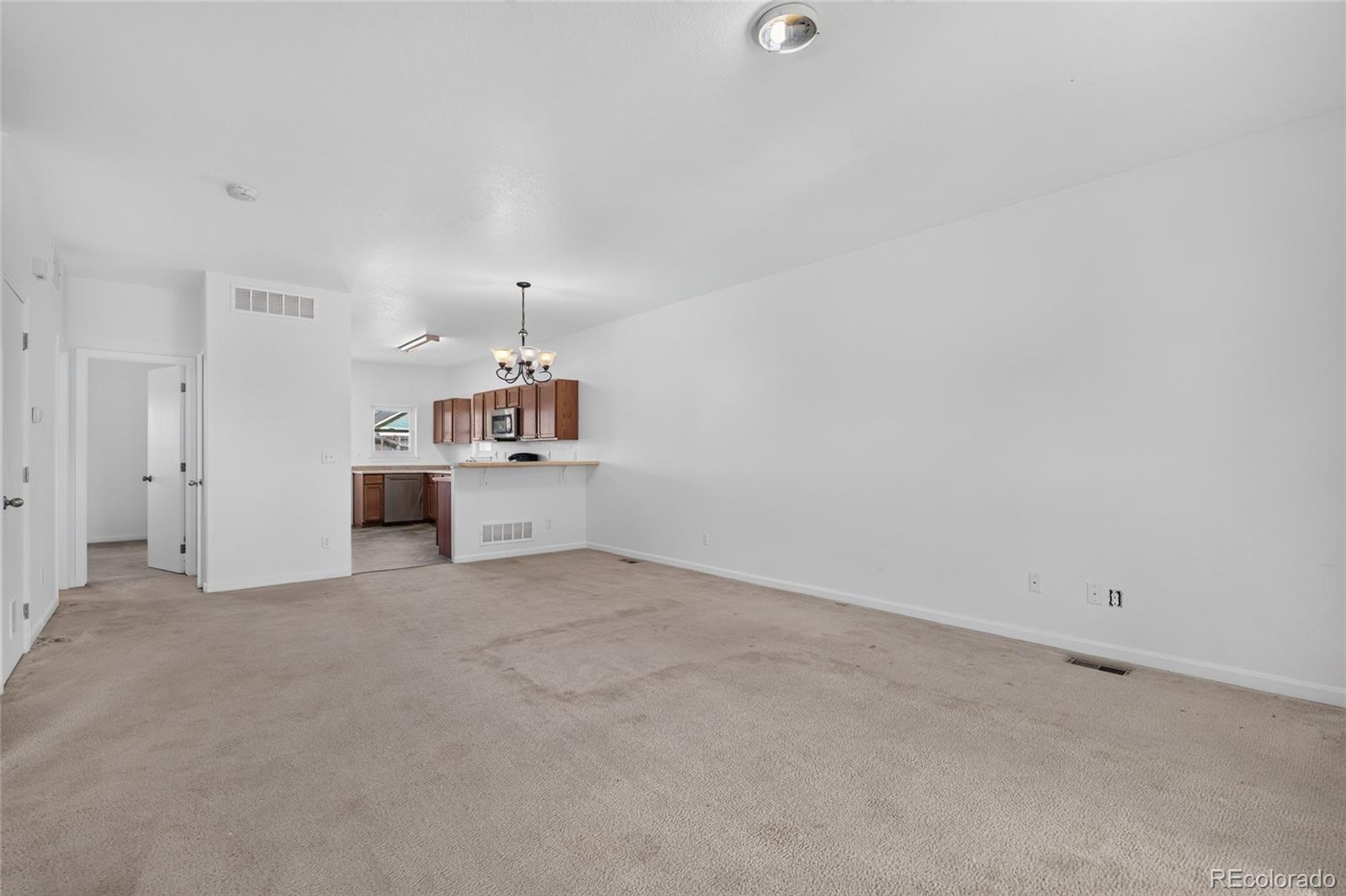 MLS Image #4 for 2837  rose hill street,strasburg, Colorado